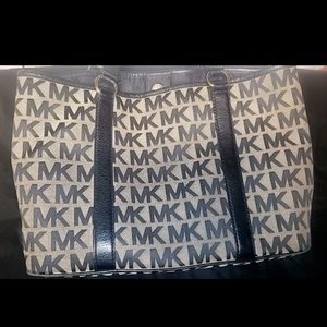 MK purse